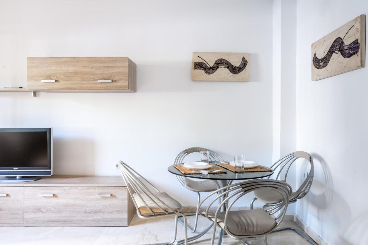 Holi-Rent Procurador Apartment Seville Exterior photo