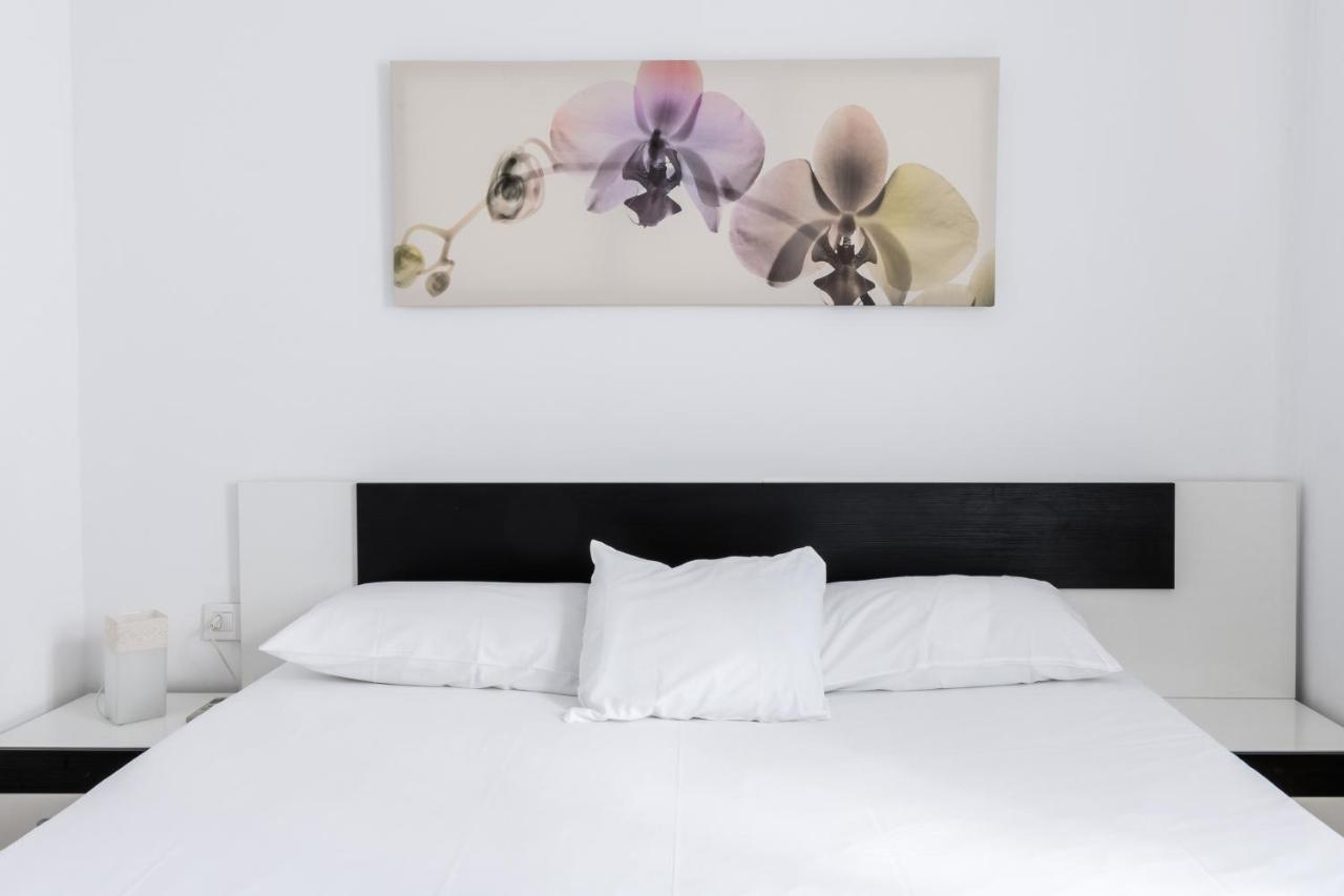 Holi-Rent Procurador Apartment Seville Exterior photo