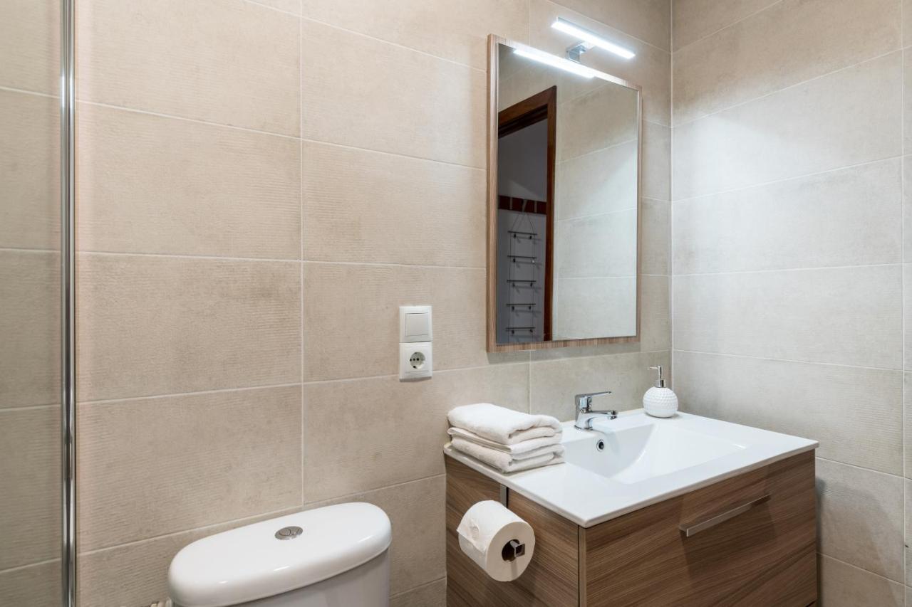 Holi-Rent Procurador Apartment Seville Exterior photo