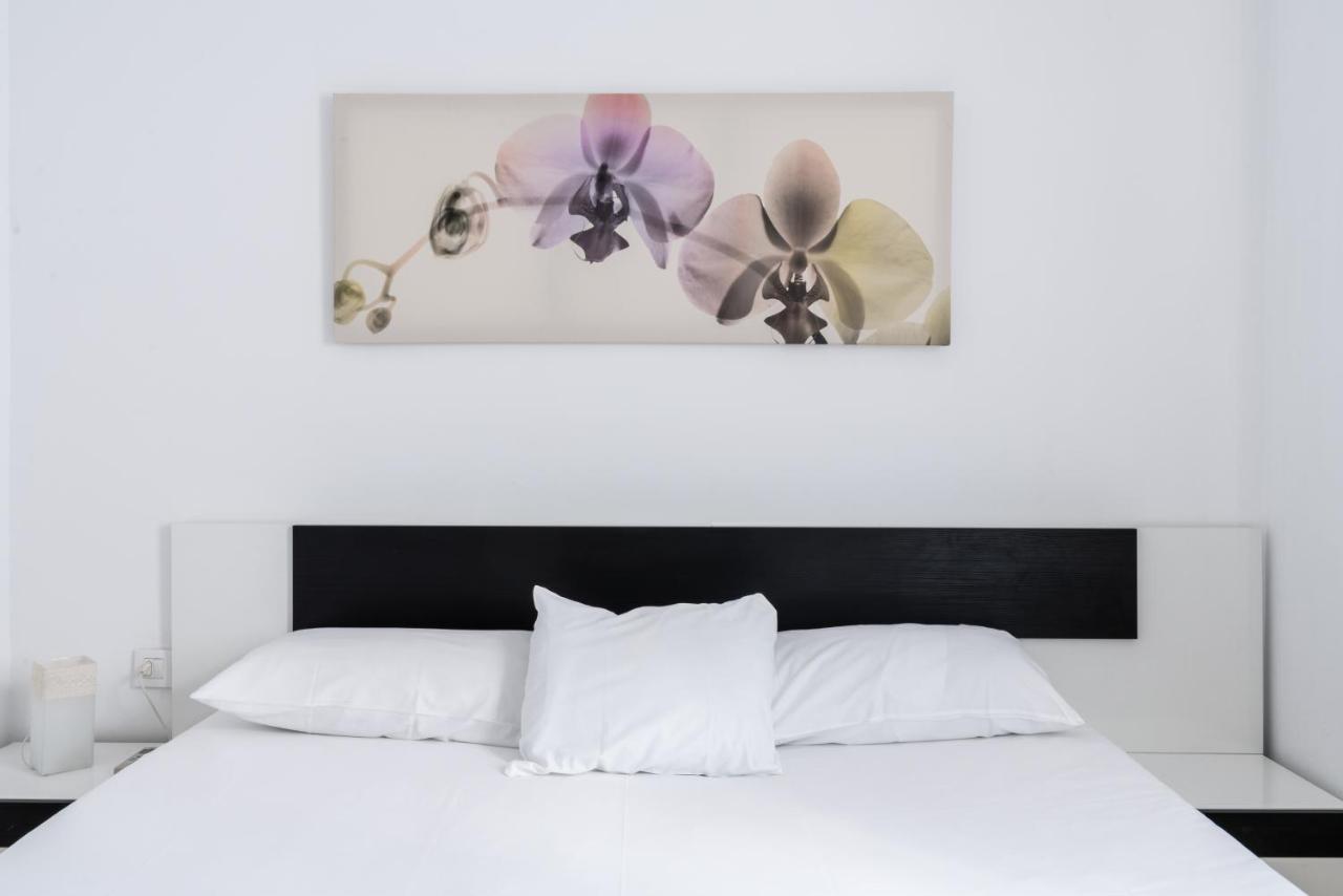 Holi-Rent Procurador Apartment Seville Exterior photo